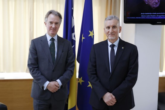 Предсједавајући Дома народа ПСБиХ Кемал Адемовић разговарао с амбасадором Уједињеног Краљевства Велике Британије и Сјеверне Ирске у БиХ